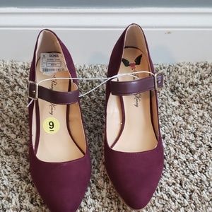 Never worn purple heels